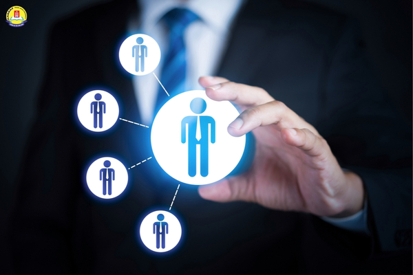 truong-dai-cong-doan-tuyen-sinh-quan-tri-nhan-luc-he-tu-xa-1