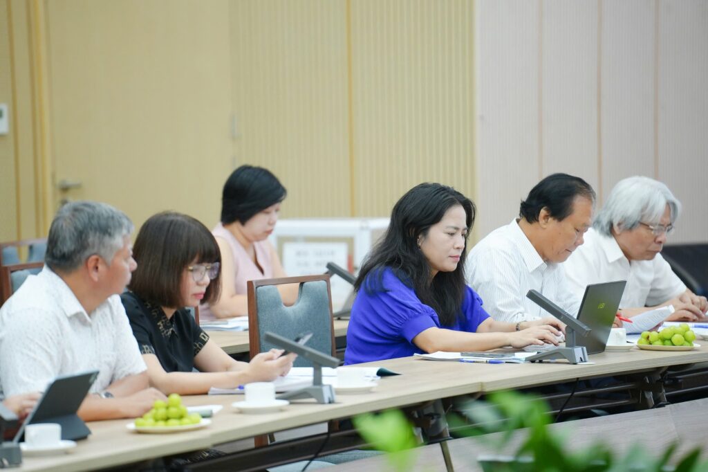 gen-h-z71180447682386a9b9286d4c760568d8c61c7152f8a15-17605242598692126771684