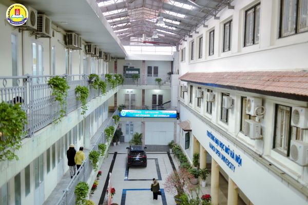 nen-hoc-dai-hoc-tu-xa-truong-nao-5