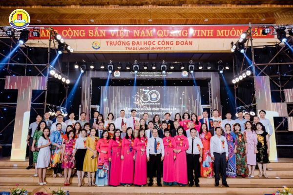 nganh-bao-ho-lao-dong-dai-hoc-cong-doan (2)