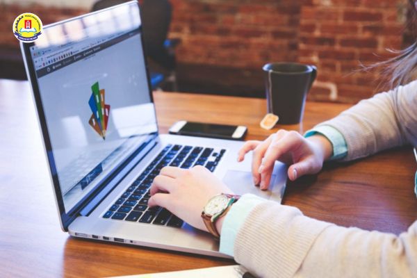 nganh-bao-ho-lao-dong-dai-hoc-cong-doan (3)