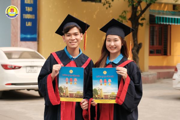 nganh-viet-nam-hoc (7)